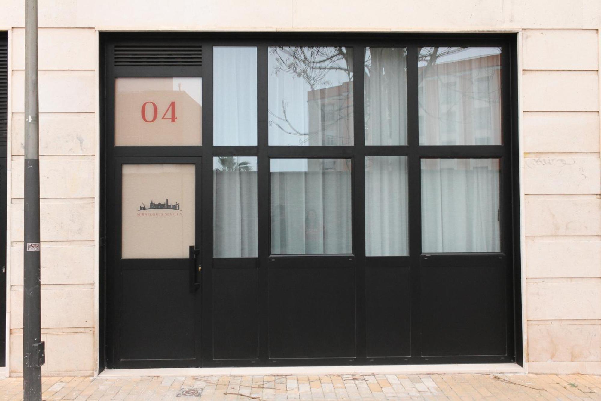 Monkeys Apartments Miraflores Seville Ngoại thất bức ảnh