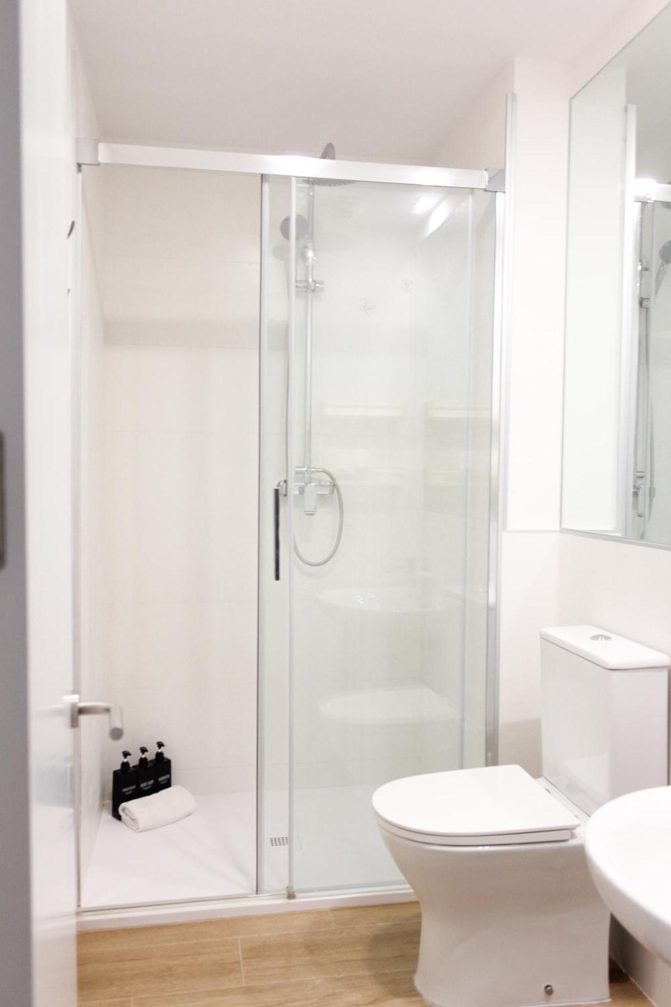 Monkeys Apartments Miraflores Seville Ngoại thất bức ảnh