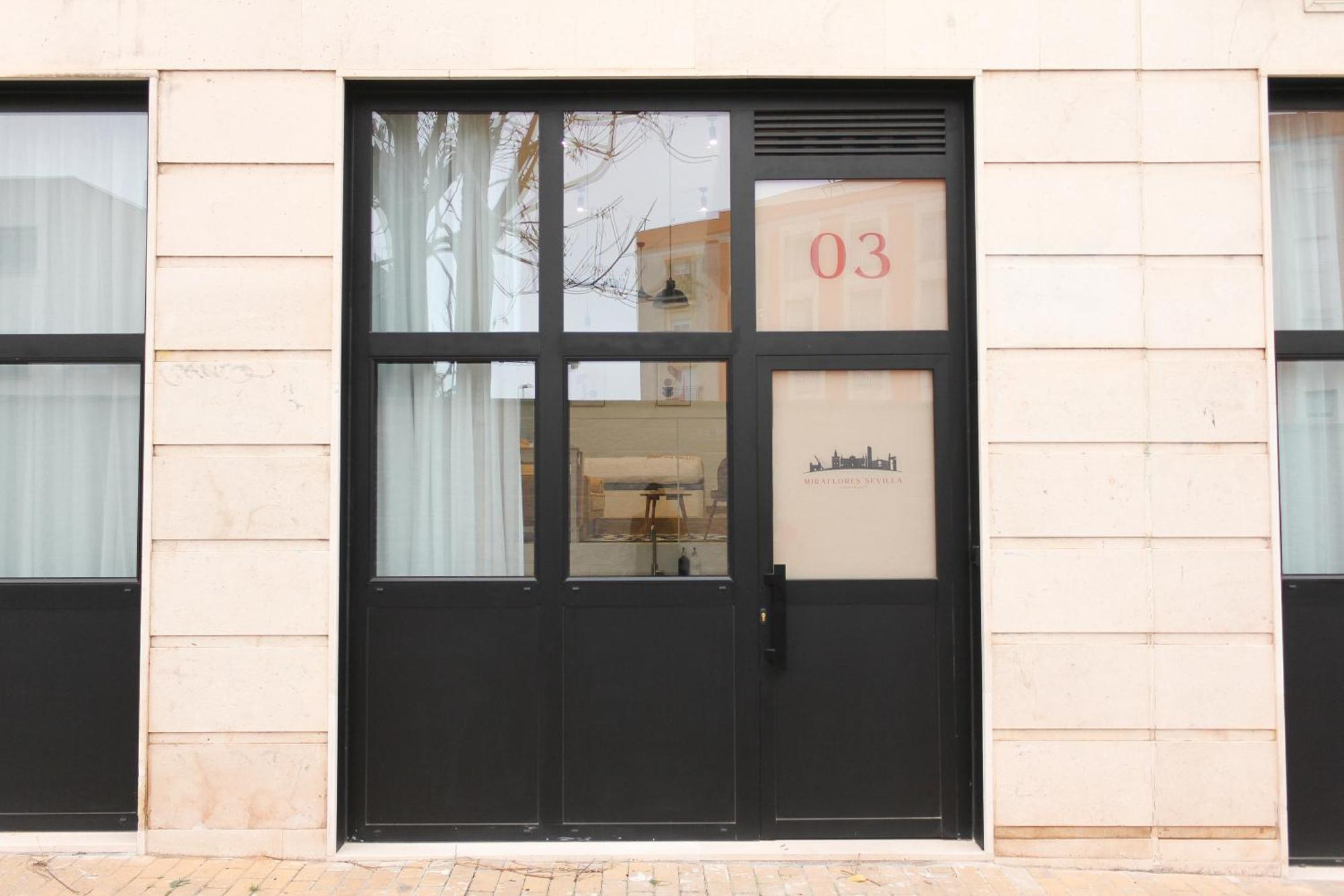 Monkeys Apartments Miraflores Seville Ngoại thất bức ảnh